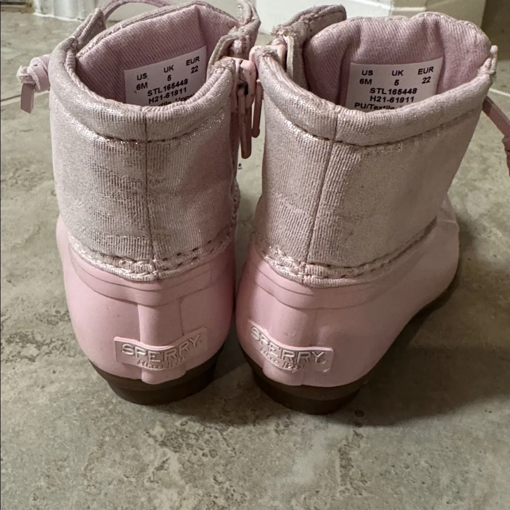 Sperry Kids Light Pink Duck Boots